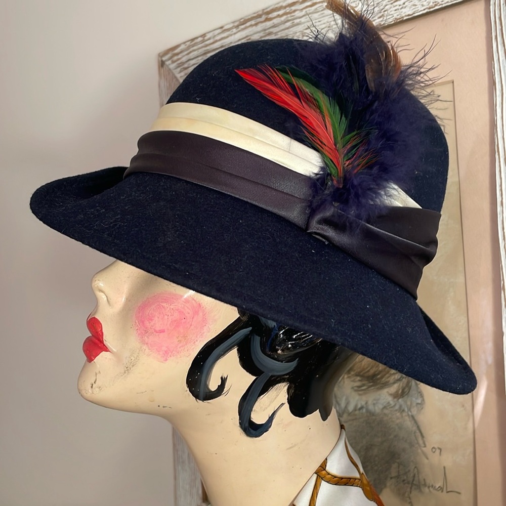 Vintage Doeskin felt 100% wool navy blue fedora hat